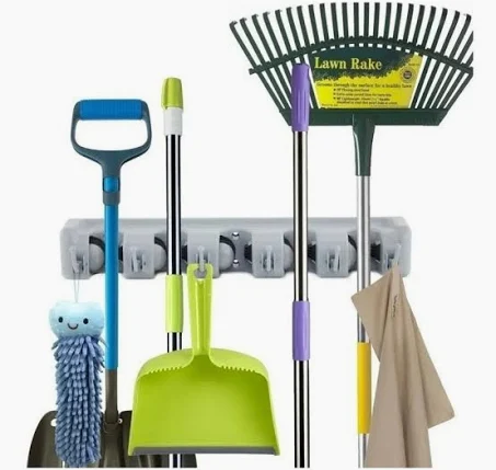 ORGANIZADOR DE ESCOBA