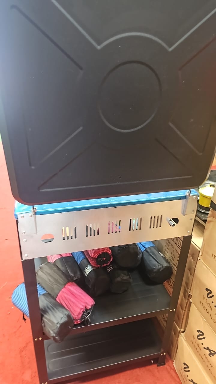 COCINA CON PEDESTAL NEGRA - Imagen 9