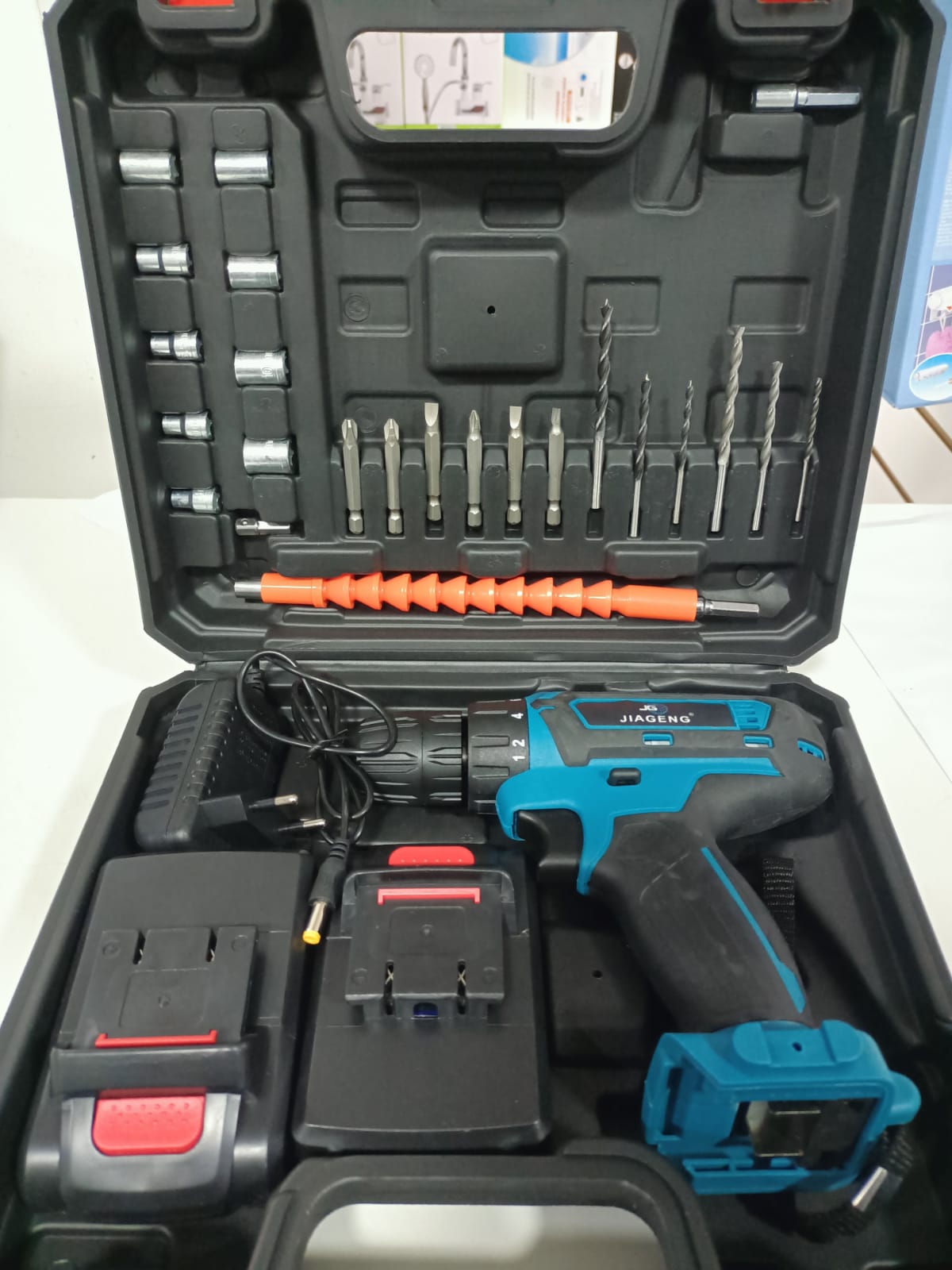 TALADRO INALAMBRICO AZUL 96V - Imagen 4