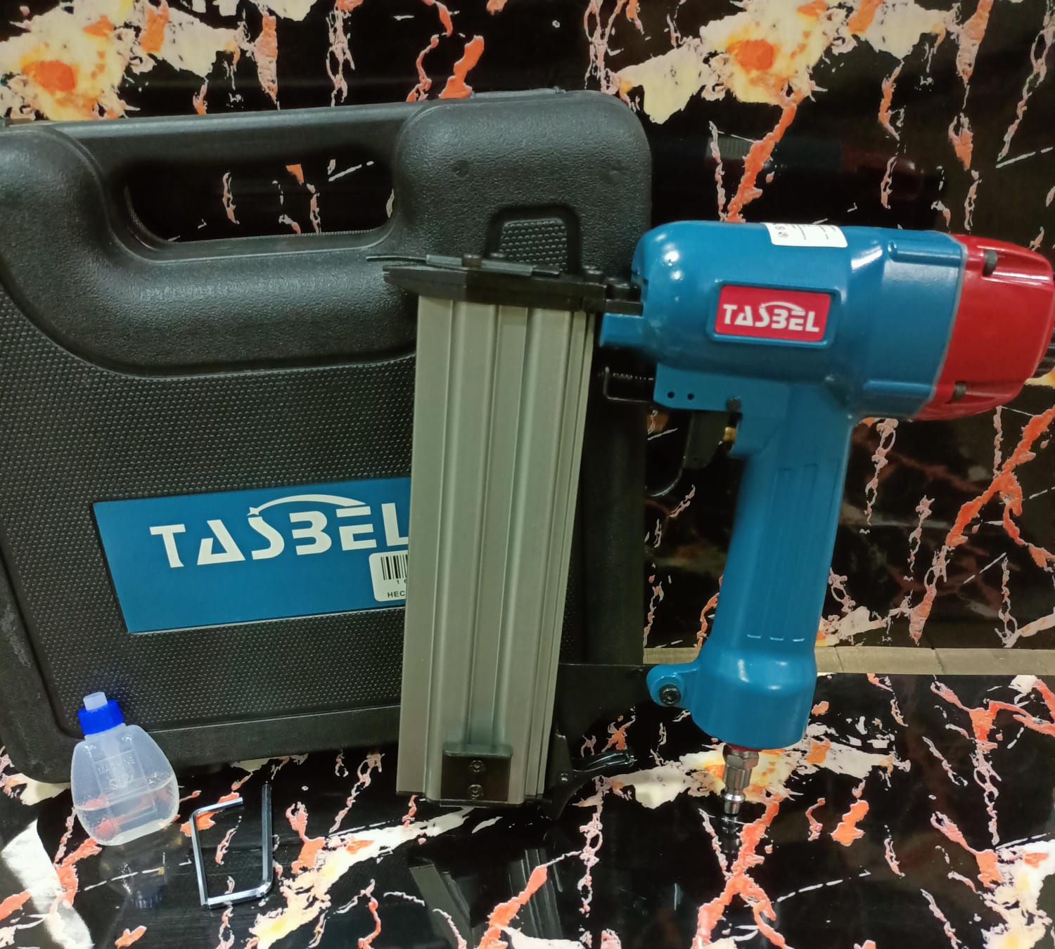 PISTOLA DE CLAVOS NEUMATICA DE AIRE TASBEL