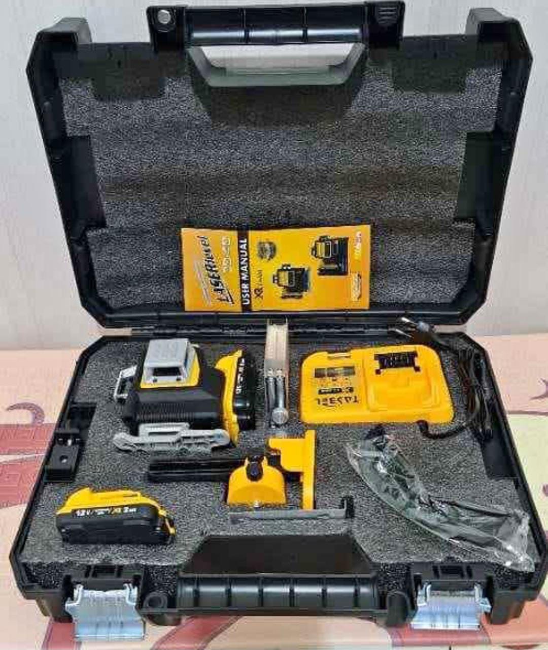 NIVEL LASER 16 LINEAS TASBEL AMARILLO - Imagen 4