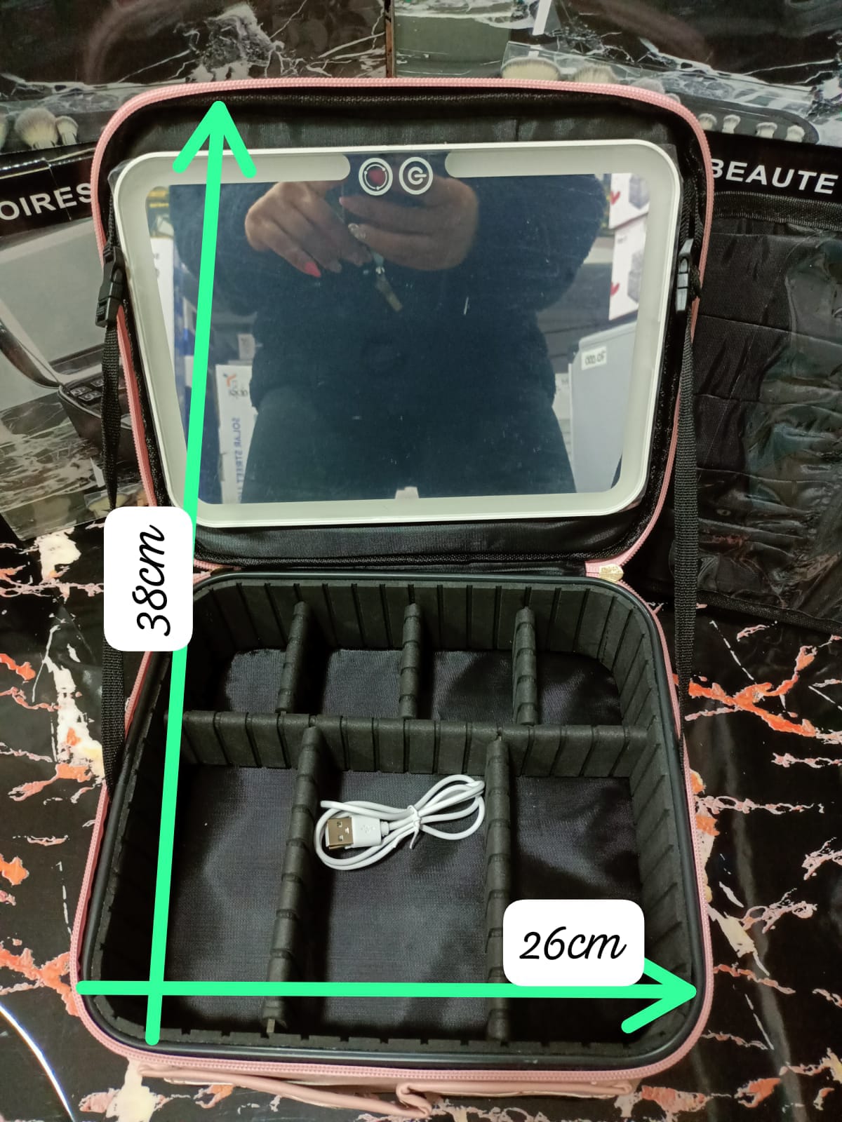 ESTUCHE DE MAQUILLAJE CON ESPEJO Y LUZ LED - Imagen 11