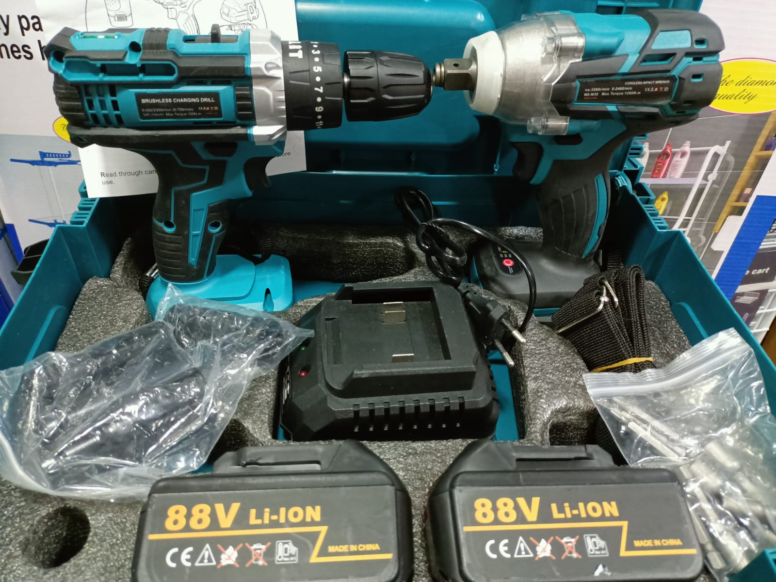 PISTOLA DE IMPACTO CON TALADRO INALAMBRICO (MARCA LITHIUM)