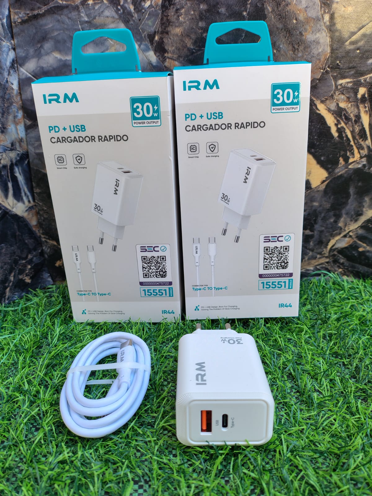 CARGADOR IRM DE CARGA RAPIDA 30 WATTS DOBLE PUERTO TIPO C - Imagen 2